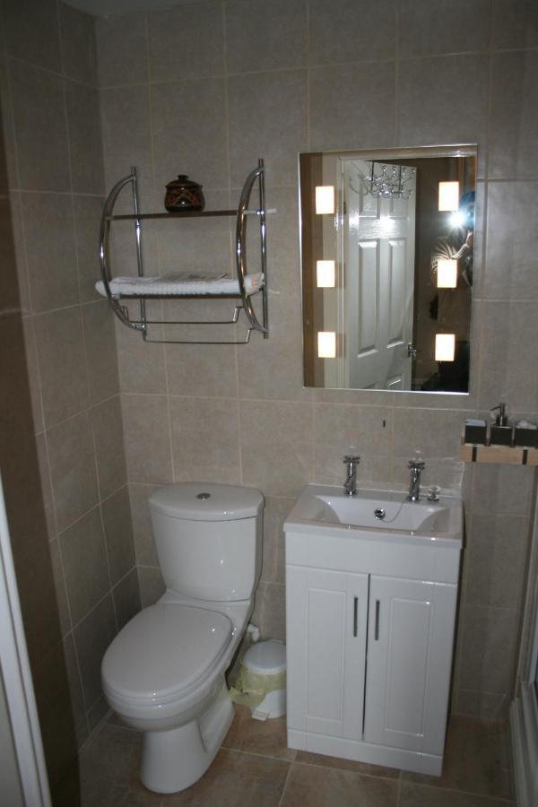 The Fairmile Bed & Breakfast Lytham St Annes Ruang foto
