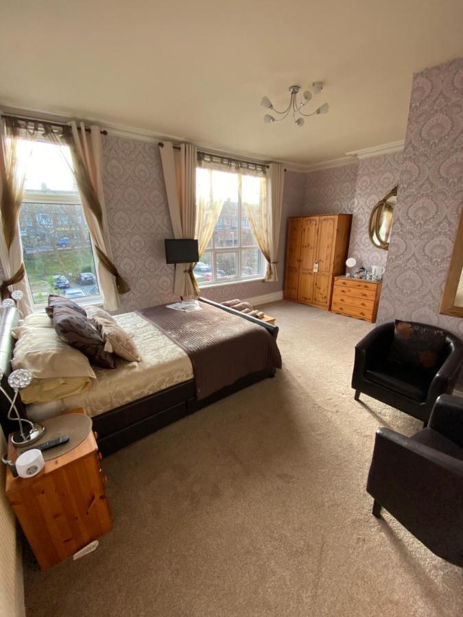 The Fairmile Bed & Breakfast Lytham St Annes Bagian luar foto
