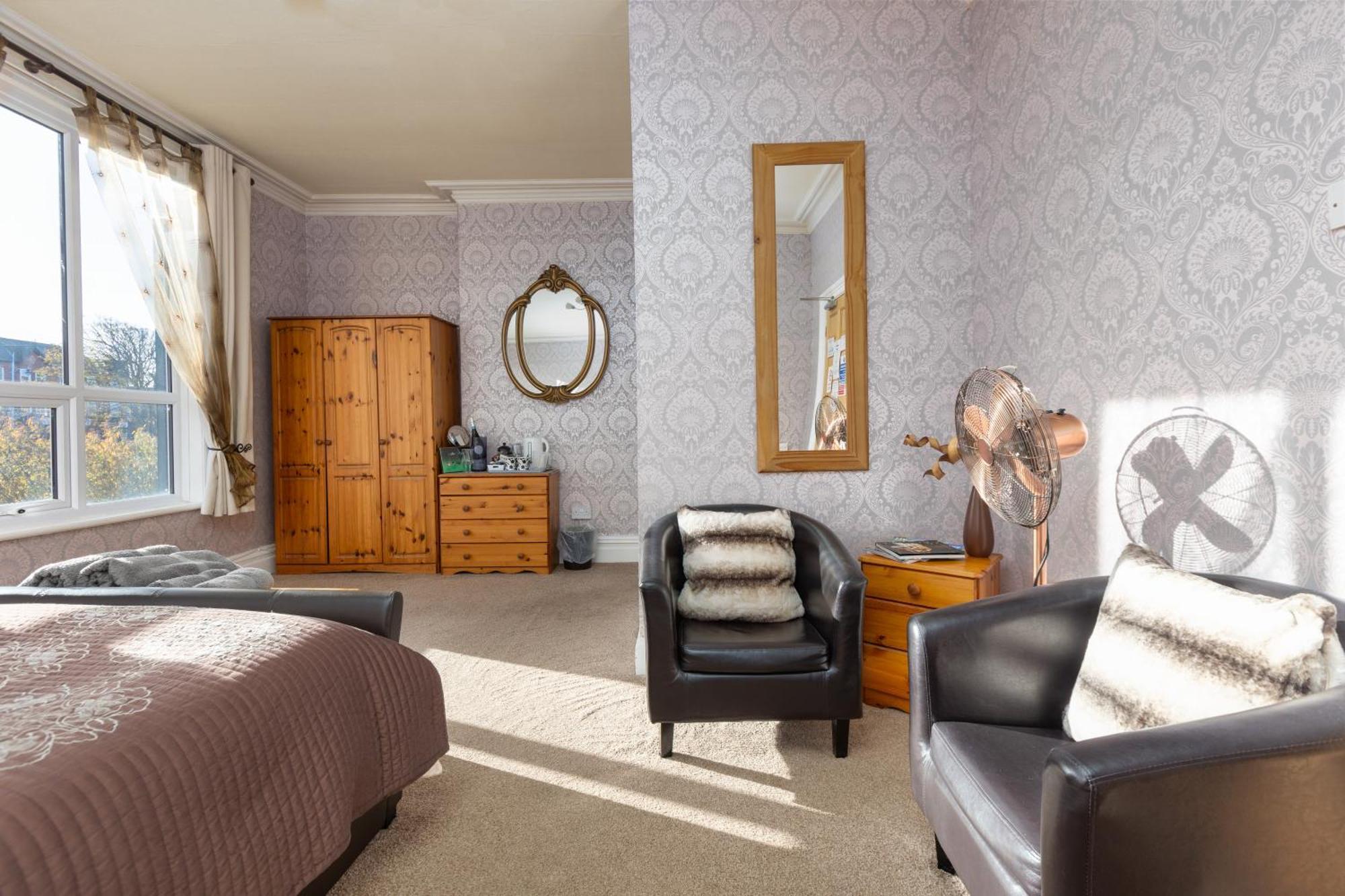 The Fairmile Bed & Breakfast Lytham St Annes Bagian luar foto