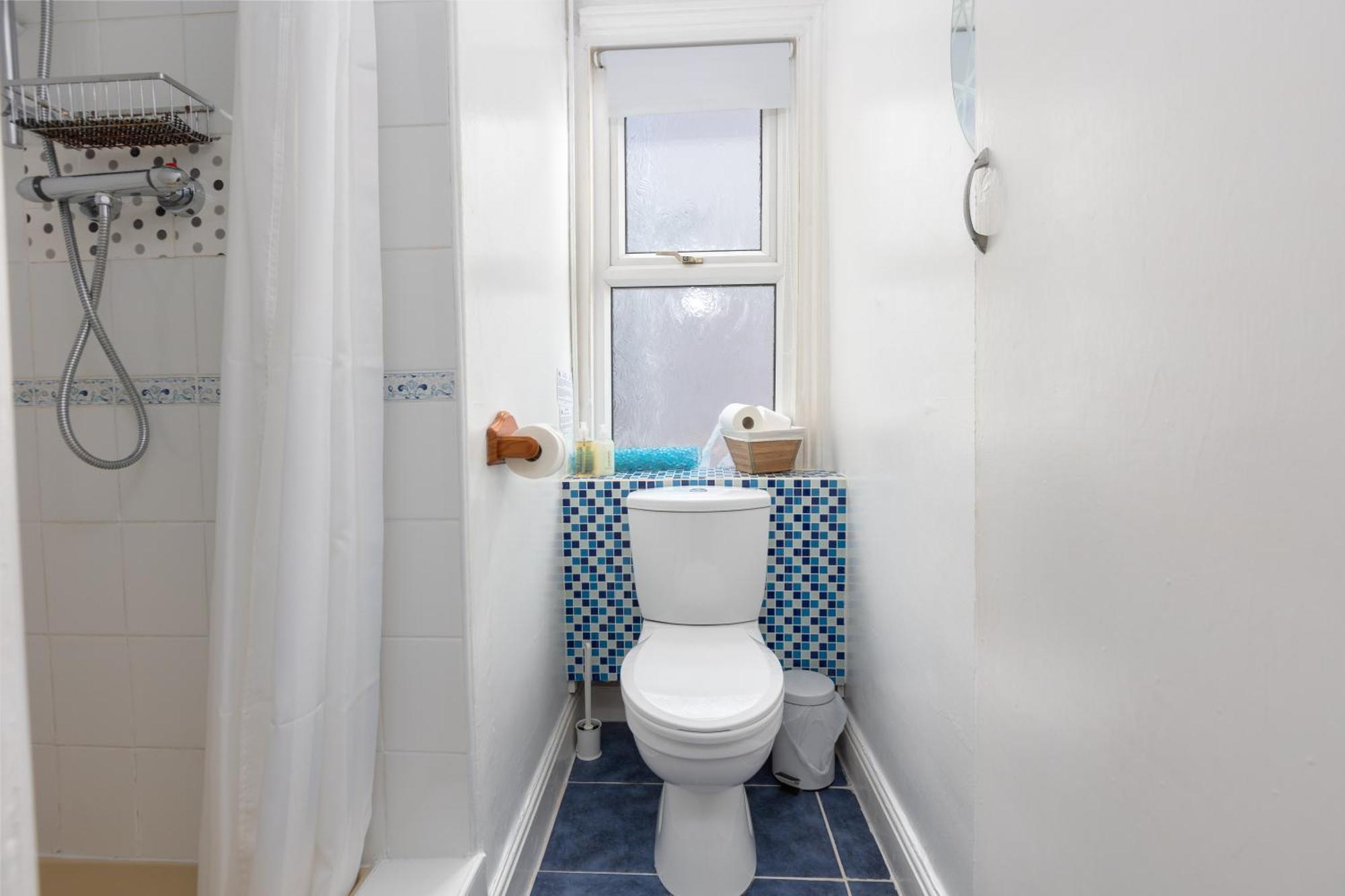 The Fairmile Bed & Breakfast Lytham St Annes Bagian luar foto