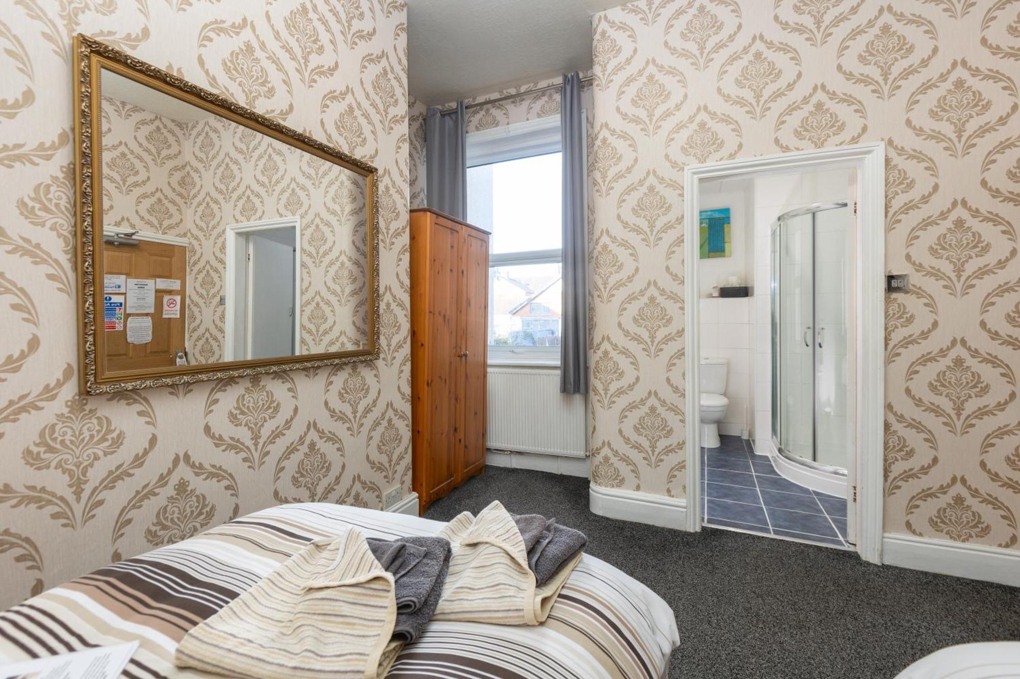 The Fairmile Bed & Breakfast Lytham St Annes Bagian luar foto